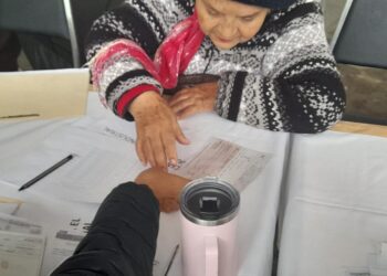 Paga Secretaría de Educación de Tamaulipas bono a jubilados y homologados