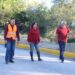 Pedro supervisa obras en Guémez y Casas