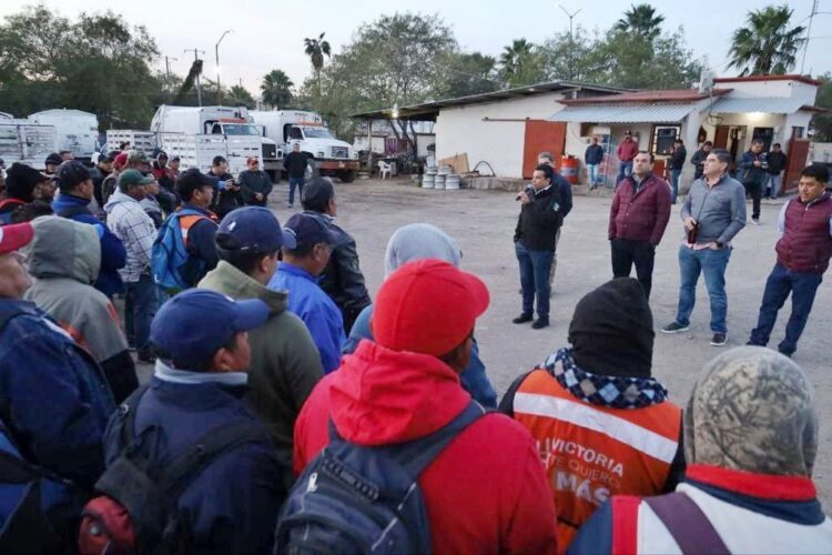 Reconoce Alcalde labor de trabajadores de limpieza en cambio de imagen a Victoria