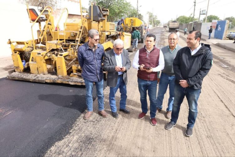Amplia Municipio recarpeteo y bacheo de calles a más colonias