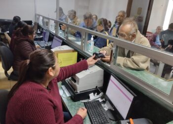 Café calientito a quienes van a pagar predial