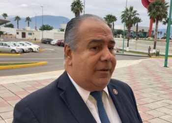 Tribunal da coscorrón al Auditor «carnal» ¡Se va!