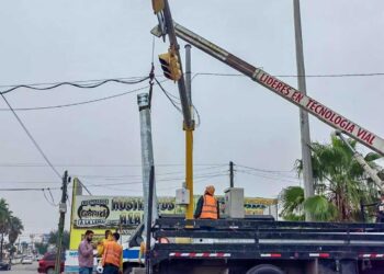 Mejora Gobierno de Carlos Peña Ortiz vialidad con semáforos inteligentes