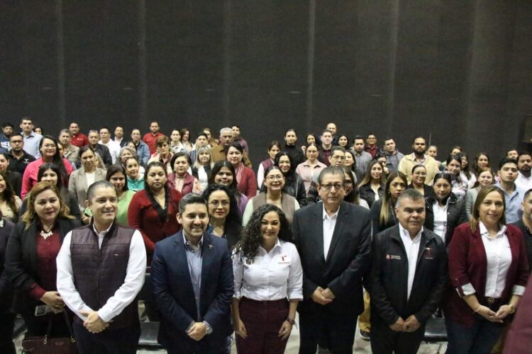 Capacita Secretaría del Trabajo a 117 servidores públicos para mejora del servicio a la ciudadanía
