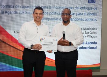 Preside alcalde jornada de capacitación agenda 2030