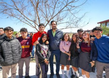 Entregó Carlos Peña Ortiz Equipamiento de Escuelas en el CBTIS 276 de Reynosa