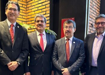 El rector Dámaso Anaya refuerza la vinculación de la UAT con asociaciones de educación superior