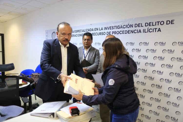 Inteligencia Financiera va por «La Borrega» López por transa