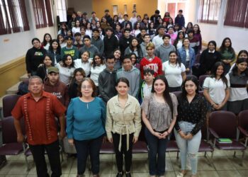 COMAPA Victoria a curso «Agua para la Paz»