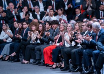 Anuncia Dámaso Anaya creación del Instituto de la Mujer Universitaria