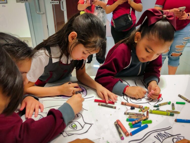 Niños y jóvenes exploran ‘Historias desde mi estudio’