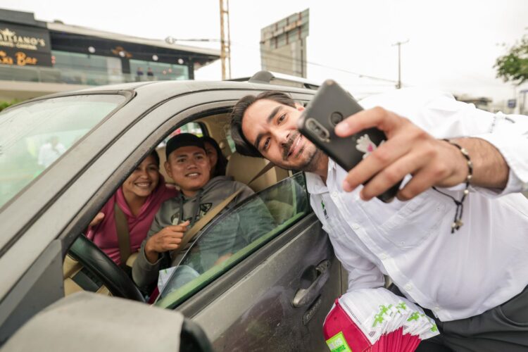 Encuentro cercano: Carlos Peña Ortiz conecta con la comunidad reynosense