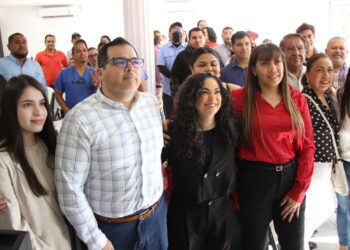 Ofrece Olga Sosa a transportistas de Matamoros, trabajar de la mano con sectores productivos