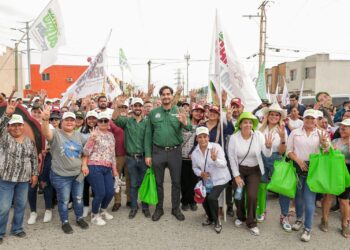 Carlos Peña arranca muy temprano cuarto día de campaña