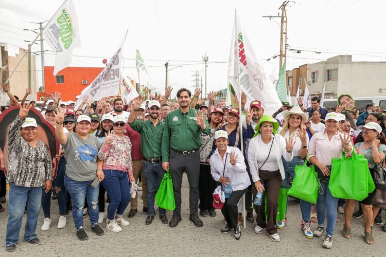 Carlos Peña arranca muy temprano cuarto día de campaña