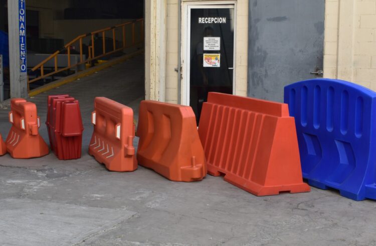 Usos Versátiles de las Barreras Viales: Clave en Seguridad