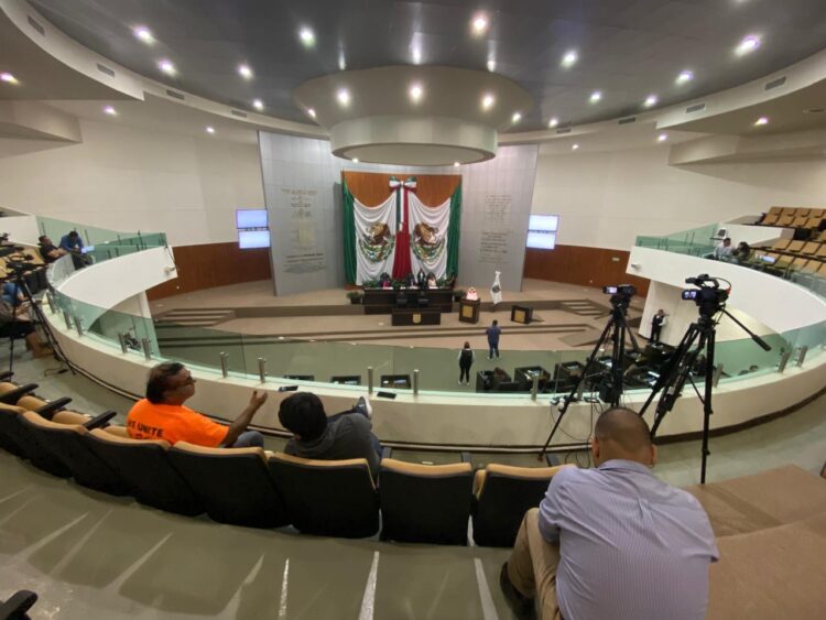 Los panistas, corruptos y traicioneros: Eliphalet Gómez