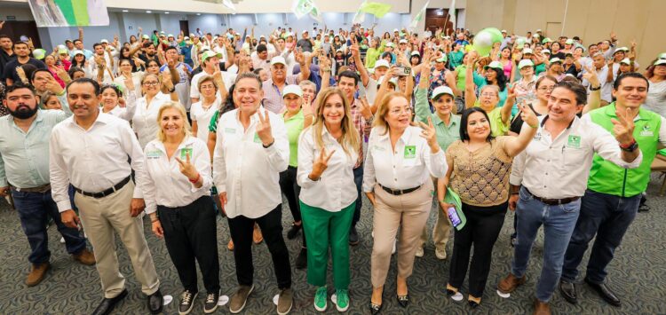 Maki y Geño reciben apoyo del magisterio en Plan «C» de Seguiremos Haciendo Historia