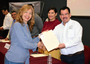 Certifica la UAT capacitación y actualización de guías turísticos