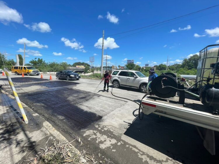 Rehabilita Gobierno de Carlos Peña Ortiz lateral del canal Rodhe con más de 6.4 MDP