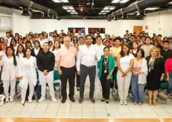 Promueven Carlos Peña Ortiz y universitarios conciencia ambiental y cuidado del agua