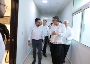 Refrenda Américo: “En Tamaulipas tenemos la bata bien puesta”