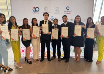 Reciben 17 médicos egresados de la UAT el Premio CENEVAL de Excelencia