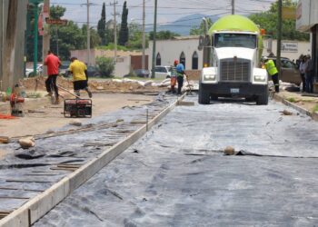 En Victoria no paran obras de pavimentación y bacheo