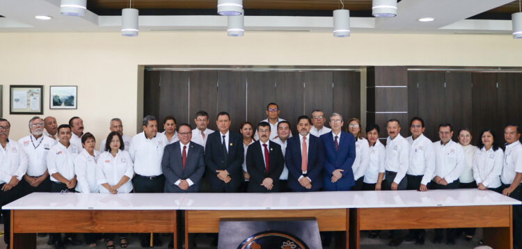 Celebra el SUTAUAT el 20 aniversario de fundación