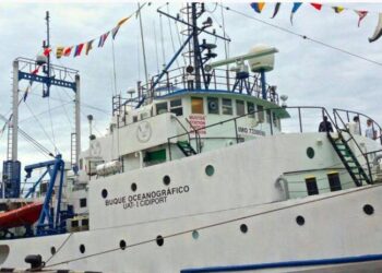 La UAT recupera su barco