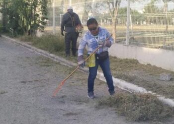 Gobierno de Reynosa lleva programa escuelas limpias a COBAT 17