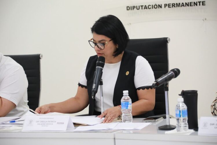 El Congreso busca líder