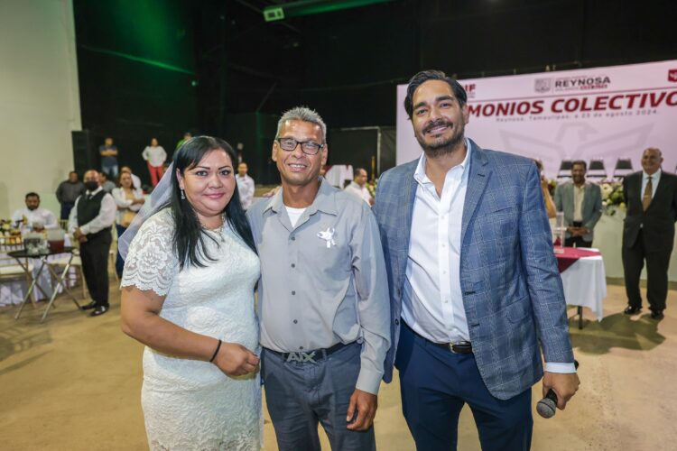 Carlos Peña Ortiz unió 148 parejas en matrimonios colectivos