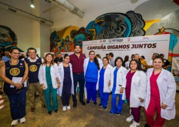 Entrega alcalde Carlos Peña 150 aparatos auditivos del programa Oigamos Juntos