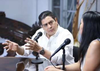Lo acalambraron