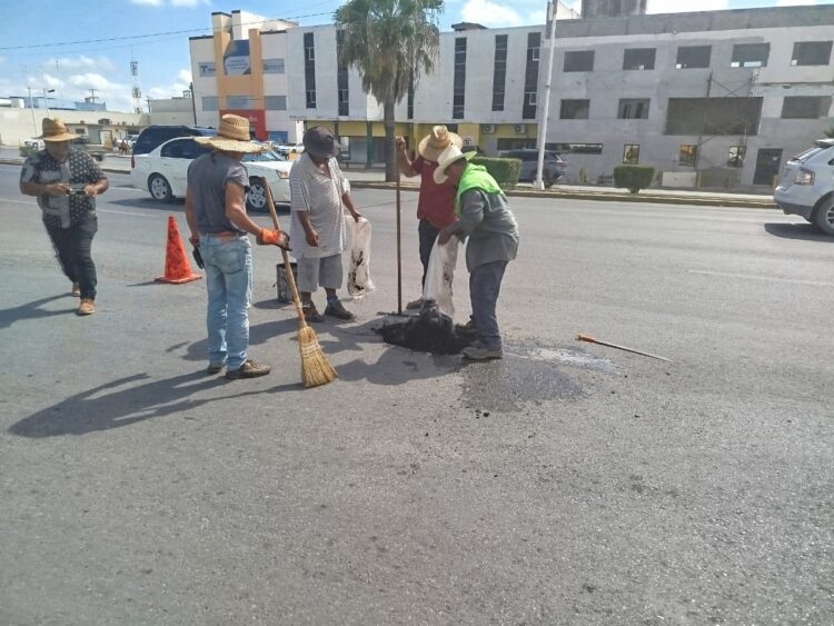Ayuntamiento de Reynosa da mantenimiento a los bulevares Morelos y Del Maestro