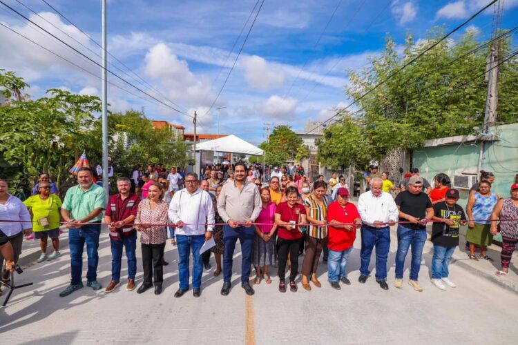 Más pavimentación: Inaugura Carlos Peña obra que beneficia a 300 famlias