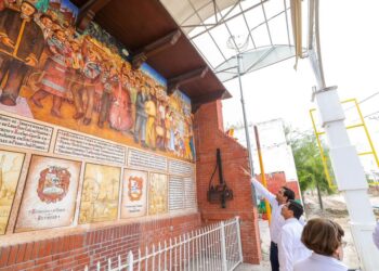 Carlos Peña muestra al Rector Dámaso Anaya la transformación de Reynosa