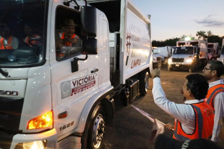 Lalo visita campamentos municipales en el arranque de su segunda administración