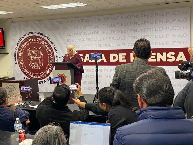 Adriana Lozano, presupuesto 2025