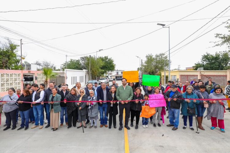 Inauguraron vecinos de Las Cumbres y Carlos Peña Ortiz nueva pavimentación