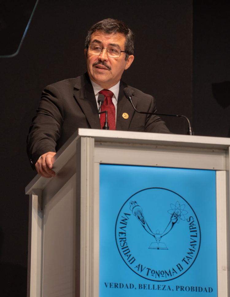 Dámaso Anaya rendirá su primer informe al frente de la UAT