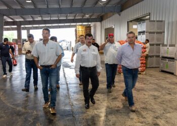 Fortalece rector vinculación de la UAT con el sector agroindustrial