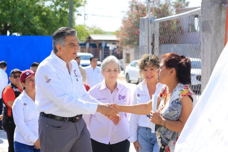 “Aquí estamos para ayudarlos”; Américo y María llevan apoyos a familias de Reynosa