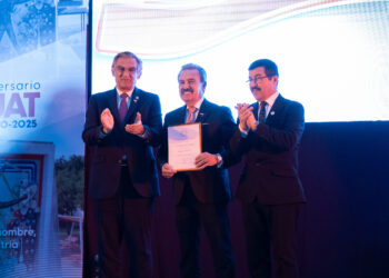 Gobernador y rector presiden lanzamiento de la Fundación UAT