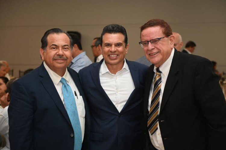 Fortalece alcalde vínculo de respeto y colaboración con Colegio de Notarios