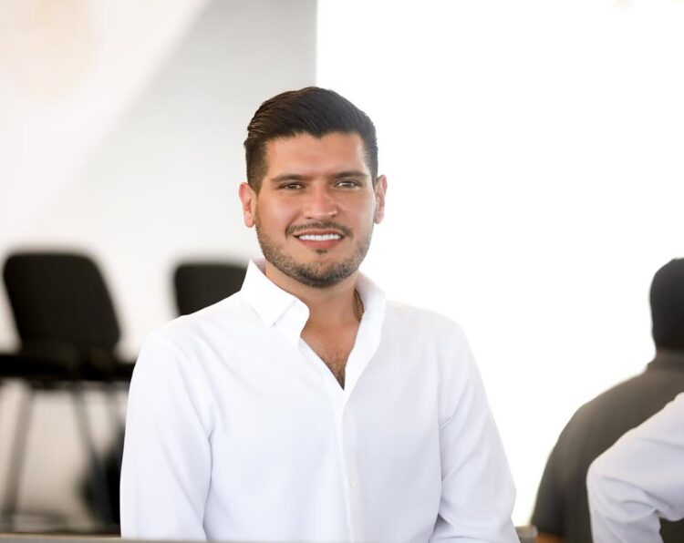 Quitan visa a alcalde de Matamoros.