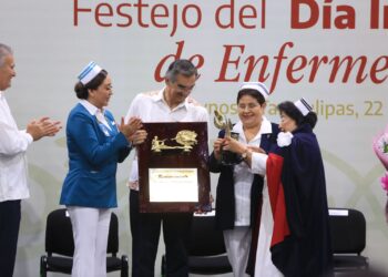 Celebra Américo Villarreal a cerca de 3 mil profesionales de la enfermería en Tamaulipas
