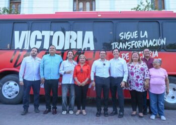 Presentan el «Lalo Bus», dará transporte escolar gratuito en Victoria