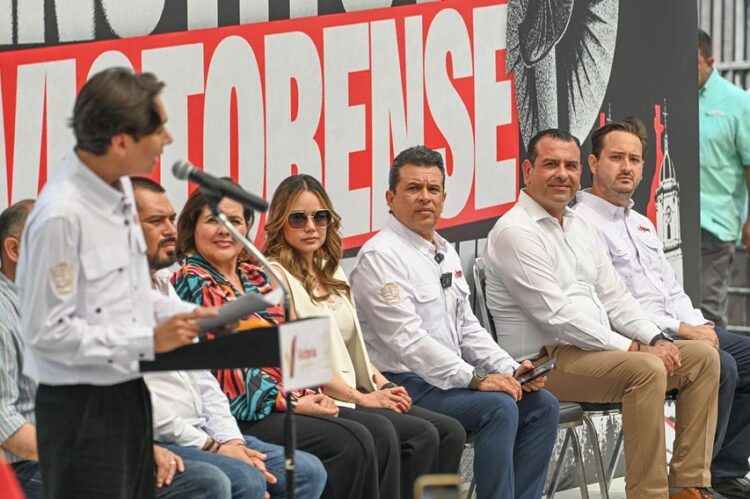 Se inaugura el Instituto Victorense de la Juventud.